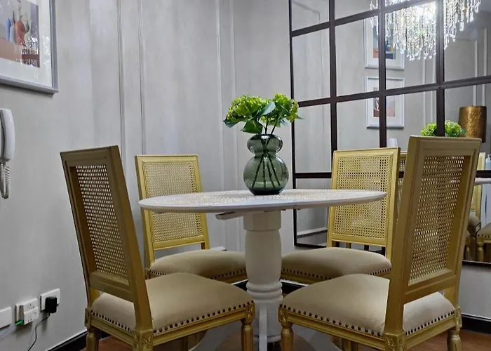 Apartment Cozy Apartment With Private Balcony Stunning Skyline, River & Mountain Views, Free Access To Infinity Pool, Lap Pool, Sunbathing, Sauna & Mall
