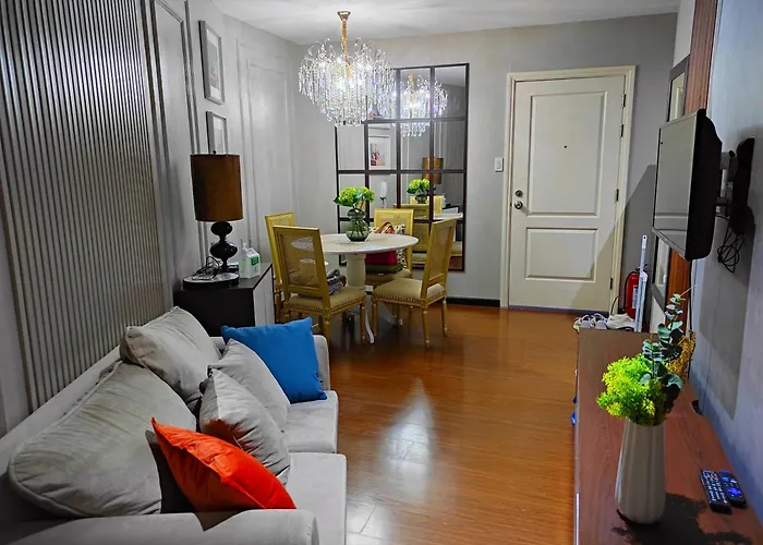 Cozy Apartment With Private Balcony Stunning Skyline, River & Mountain Views, Free Access To Infinity Pool, Lap Pool, Sunbathing, Sauna & Mall Apartment