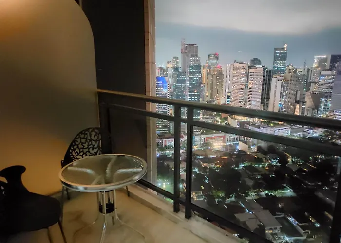 Cozy Apartment With Private Balcony Stunning Skyline, River & Mountain Views, Free Access To Infinity Pool, Lap Pool, Sunbathing, Sauna & Mall * Manila
