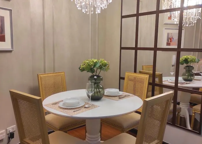 アパート Cozy Apartment With Private Balcony Stunning Skyline, River & Mountain Views, Free Access To Infinity Pool, Lap Pool, Sunbathing, Sauna & Mall *