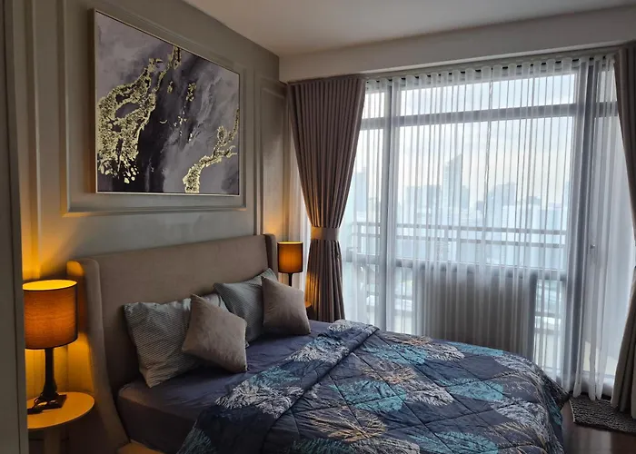 Cozy Apartment With Private Balcony Stunning Skyline, River & Mountain Views, Free Access To Infinity Pool, Lap Pool, Sunbathing, Sauna & Mall * Manila